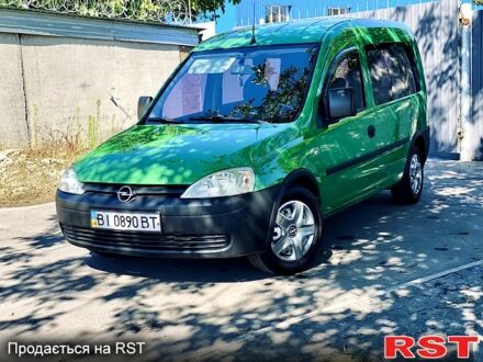 Зеленый Опель Комбо груз.-пасс., объемом двигателя 1.2 л и пробегом 255 тыс. км за 4500 $, фото 1 на Automoto.ua