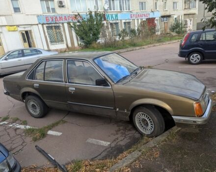 Коричневый Опель Коммандор, объемом двигателя 0 л и пробегом 70 тыс. км за 480 $, фото 2 на Automoto.ua