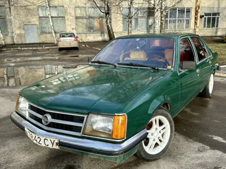 Опель Коммандор 1978 в Сумах на Automoto.ua Зеленый Опель Коммандор, объемом двигателя 2.5 л и пробегом 60 тыс. км за 1650 $, фото 1 на Automoto.ua