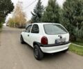Белый Опель Корса, объемом двигателя 1.2 л и пробегом 123 тыс. км за 1100 $, фото 3 на Automoto.ua