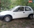 Белый Опель Корса, объемом двигателя 1.69 л и пробегом 498 тыс. км за 1800 $, фото 1 на Automoto.ua