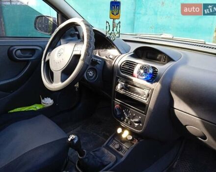 Белый Опель Корса, объемом двигателя 0.97 л и пробегом 254 тыс. км за 3000 $, фото 3 на Automoto.ua