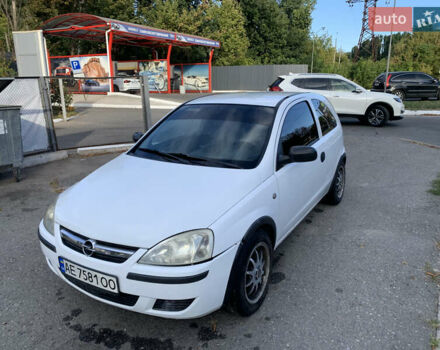 Опель Корса 2004 в Днепре (Днепропетровске) на Automoto.ua Белый Опель Корса, объемом двигателя 1.3 л и пробегом 300 тыс. км за 2800 $, фото 9 на Automoto.ua