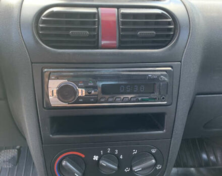 Опель Корса 2004 в Днепре (Днепропетровске) на Automoto.ua Белый Опель Корса, объемом двигателя 1.3 л и пробегом 300 тыс. км за 2800 $, фото 19 на Automoto.ua