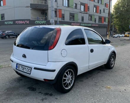 Опель Корса 2004 в Днепре (Днепропетровске) на Automoto.ua Белый Опель Корса, объемом двигателя 1.3 л и пробегом 300 тыс. км за 2800 $, фото 2 на Automoto.ua