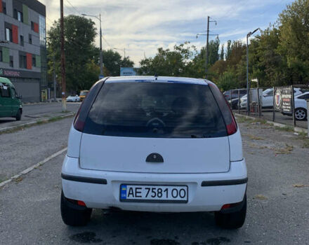 Опель Корса 2004 в Днепре (Днепропетровске) на Automoto.ua Белый Опель Корса, объемом двигателя 1.3 л и пробегом 300 тыс. км за 2800 $, фото 5 на Automoto.ua