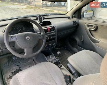 Опель Корса 2004 в Днепре (Днепропетровске) на Automoto.ua Белый Опель Корса, объемом двигателя 1.3 л и пробегом 300 тыс. км за 2800 $, фото 16 на Automoto.ua