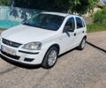 Белый Опель Корса, объемом двигателя 1.25 л и пробегом 280 тыс. км за 3700 $, фото 1 на Automoto.ua