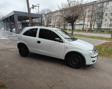 Белый Опель Корса, объемом двигателя 1.2 л и пробегом 196 тыс. км за 2600 $, фото 2 на Automoto.ua