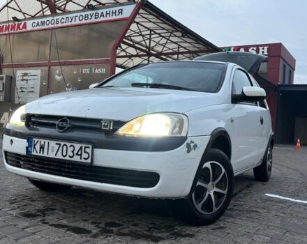 Белый Опель Корса, объемом двигателя 1.2 л и пробегом 196 тыс. км за 1280 $, фото 2 на Automoto.ua