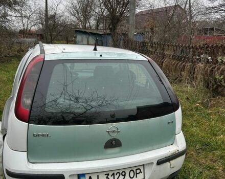 Белый Опель Корса, объемом двигателя 1.2 л и пробегом 270 тыс. км за 1200 $, фото 5 на Automoto.ua