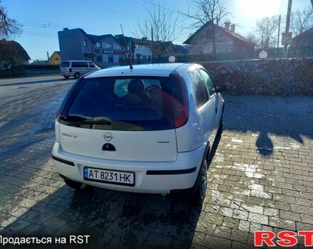 Белый Опель Корса, объемом двигателя 1.2 л и пробегом 199 тыс. км за 2700 $, фото 3 на Automoto.ua