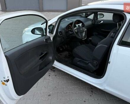 Белый Опель Корса, объемом двигателя 1 л и пробегом 250 тыс. км за 4200 $, фото 18 на Automoto.ua