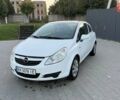 Белый Опель Корса, объемом двигателя 1 л и пробегом 250 тыс. км за 4200 $, фото 1 на Automoto.ua