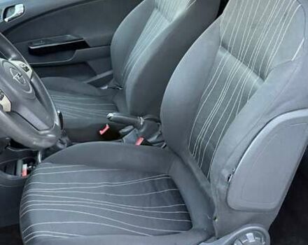 Белый Опель Корса, объемом двигателя 1 л и пробегом 250 тыс. км за 4200 $, фото 14 на Automoto.ua