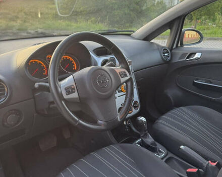 Белый Опель Корса, объемом двигателя 1.36 л и пробегом 175 тыс. км за 6700 $, фото 6 на Automoto.ua