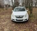Белый Опель Корса, объемом двигателя 1.2 л и пробегом 320 тыс. км за 3999 $, фото 1 на Automoto.ua