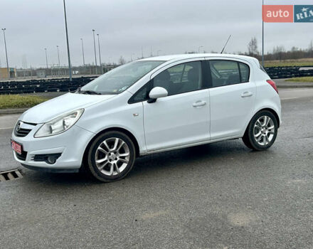 Белый Опель Корса, объемом двигателя 1.2 л и пробегом 131 тыс. км за 6300 $, фото 17 на Automoto.ua