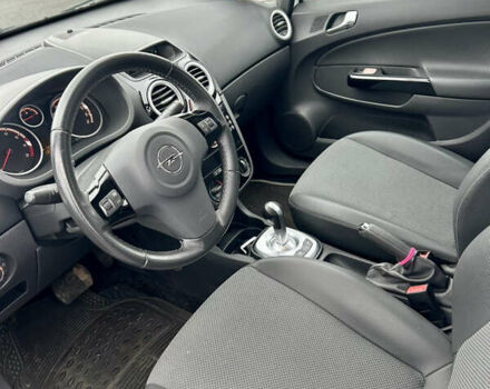 Белый Опель Корса, объемом двигателя 1.2 л и пробегом 131 тыс. км за 6300 $, фото 12 на Automoto.ua