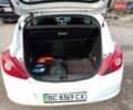 Білий Опель Корса, об'ємом двигуна 1 л та пробігом 161 тис. км за 2500 $, фото 5 на Automoto.ua