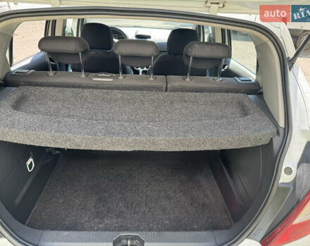 Белый Опель Корса, объемом двигателя 1.36 л и пробегом 175 тыс. км за 6700 $, фото 12 на Automoto.ua