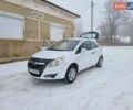 Белый Опель Корса, объемом двигателя 1.23 л и пробегом 350 тыс. км за 3700 $, фото 2 на Automoto.ua