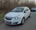 Белый Опель Корса, объемом двигателя 1.23 л и пробегом 240 тыс. км за 4000 $, фото 1 на Automoto.ua