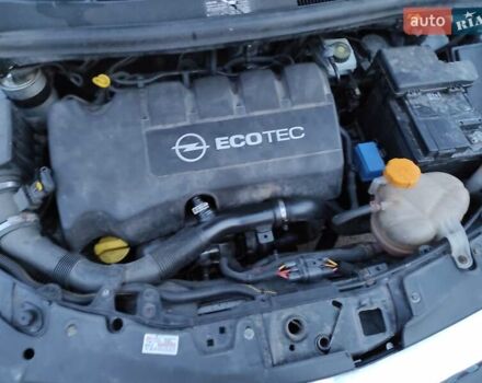 Білий Опель Корса, об'ємом двигуна 1.3 л та пробігом 245 тис. км за 4500 $, фото 18 на Automoto.ua