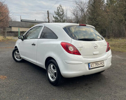 Білий Опель Корса, об'ємом двигуна 1.2 л та пробігом 300 тис. км за 3900 $, фото 3 на Automoto.ua