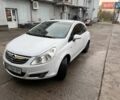 Белый Опель Корса, объемом двигателя 1.23 л и пробегом 129 тыс. км за 5200 $, фото 10 на Automoto.ua