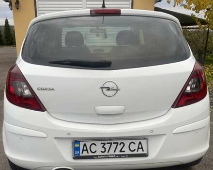 Белый Опель Корса, объемом двигателя 1.4 л и пробегом 150 тыс. км за 6500 $, фото 3 на Automoto.ua