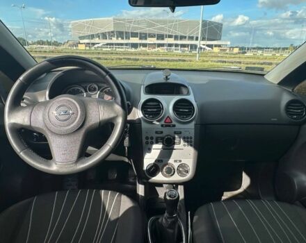 Белый Опель Корса, объемом двигателя 1.4 л и пробегом 190 тыс. км за 4999 $, фото 6 на Automoto.ua