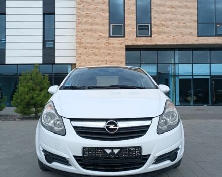 Білий Опель Корса, об'ємом двигуна 1.3 л та пробігом 207 тис. км за 5500 $, фото 1 на Automoto.ua