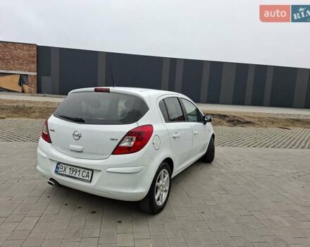 Белый Опель Корса, объемом двигателя 1.2 л и пробегом 280 тыс. км за 5100 $, фото 1 на Automoto.ua