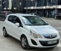 Белый Опель Корса, объемом двигателя 1.25 л и пробегом 260 тыс. км за 4150 $, фото 2 на Automoto.ua