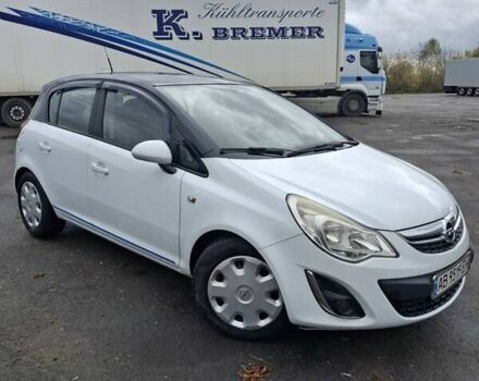 Белый Опель Корса, объемом двигателя 1.3 л и пробегом 240 тыс. км за 4200 $, фото 6 на Automoto.ua