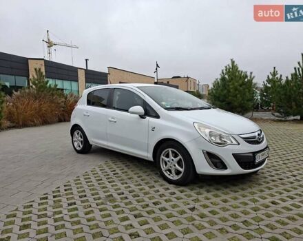 Белый Опель Корса, объемом двигателя 1.2 л и пробегом 280 тыс. км за 5100 $, фото 9 на Automoto.ua