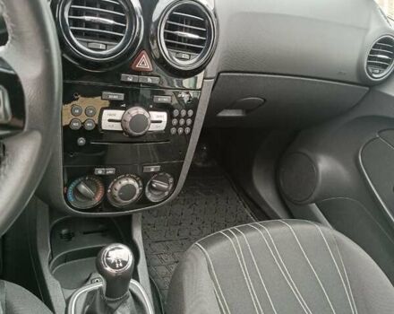 Белый Опель Корса, объемом двигателя 1.3 л и пробегом 207 тыс. км за 5500 $, фото 10 на Automoto.ua