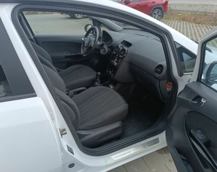 Опель Корса 2011 у Хмельницькому на Automoto.ua Білий Опель Корса, об'ємом двигуна 1.3 л та пробігом 207 тис. км за 5700 $, фото 12 на Automoto.ua