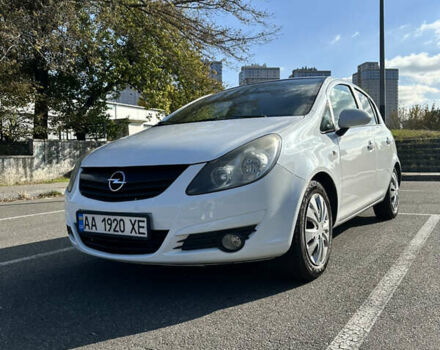 Белый Опель Корса, объемом двигателя 1.23 л и пробегом 185 тыс. км за 4100 $, фото 14 на Automoto.ua