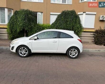 Білий Опель Корса, об'ємом двигуна 1.25 л та пробігом 257 тис. км за 5500 $, фото 3 на Automoto.ua