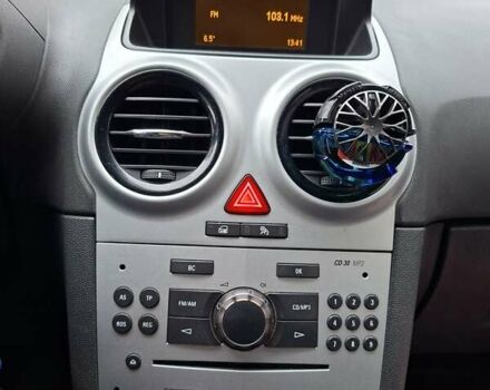 Белый Опель Корса, объемом двигателя 1.2 л и пробегом 280 тыс. км за 5100 $, фото 7 на Automoto.ua