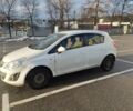 Белый Опель Корса, объемом двигателя 1.2 л и пробегом 278 тыс. км за 7500 $, фото 5 на Automoto.ua