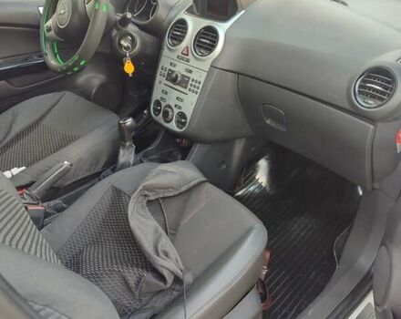 Білий Опель Корса, об'ємом двигуна 1.25 л та пробігом 225 тис. км за 5400 $, фото 13 на Automoto.ua