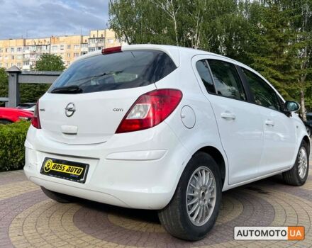 Белый Опель Корса, объемом двигателя 1.2 л и пробегом 262 тыс. км за 4999 $, фото 6 на Automoto.ua