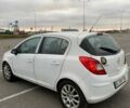 Белый Опель Корса, объемом двигателя 1.23 л и пробегом 221 тыс. км за 5500 $, фото 4 на Automoto.ua