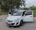 Белый Опель Корса, объемом двигателя 1.23 л и пробегом 285 тыс. км за 6200 $, фото 1 на Automoto.ua