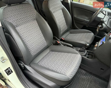 Білий Опель Корса, об'ємом двигуна 1.4 л та пробігом 59 тис. км за 8400 $, фото 22 на Automoto.ua