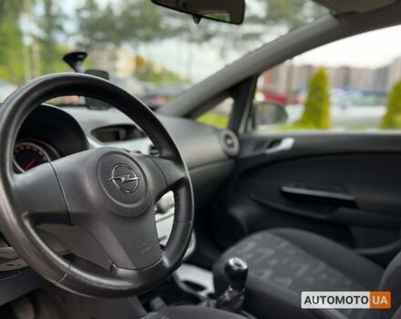 Белый Опель Корса, объемом двигателя 1.2 л и пробегом 262 тыс. км за 4999 $, фото 15 на Automoto.ua
