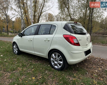 Білий Опель Корса, об'ємом двигуна 1.4 л та пробігом 59 тис. км за 8400 $, фото 3 на Automoto.ua